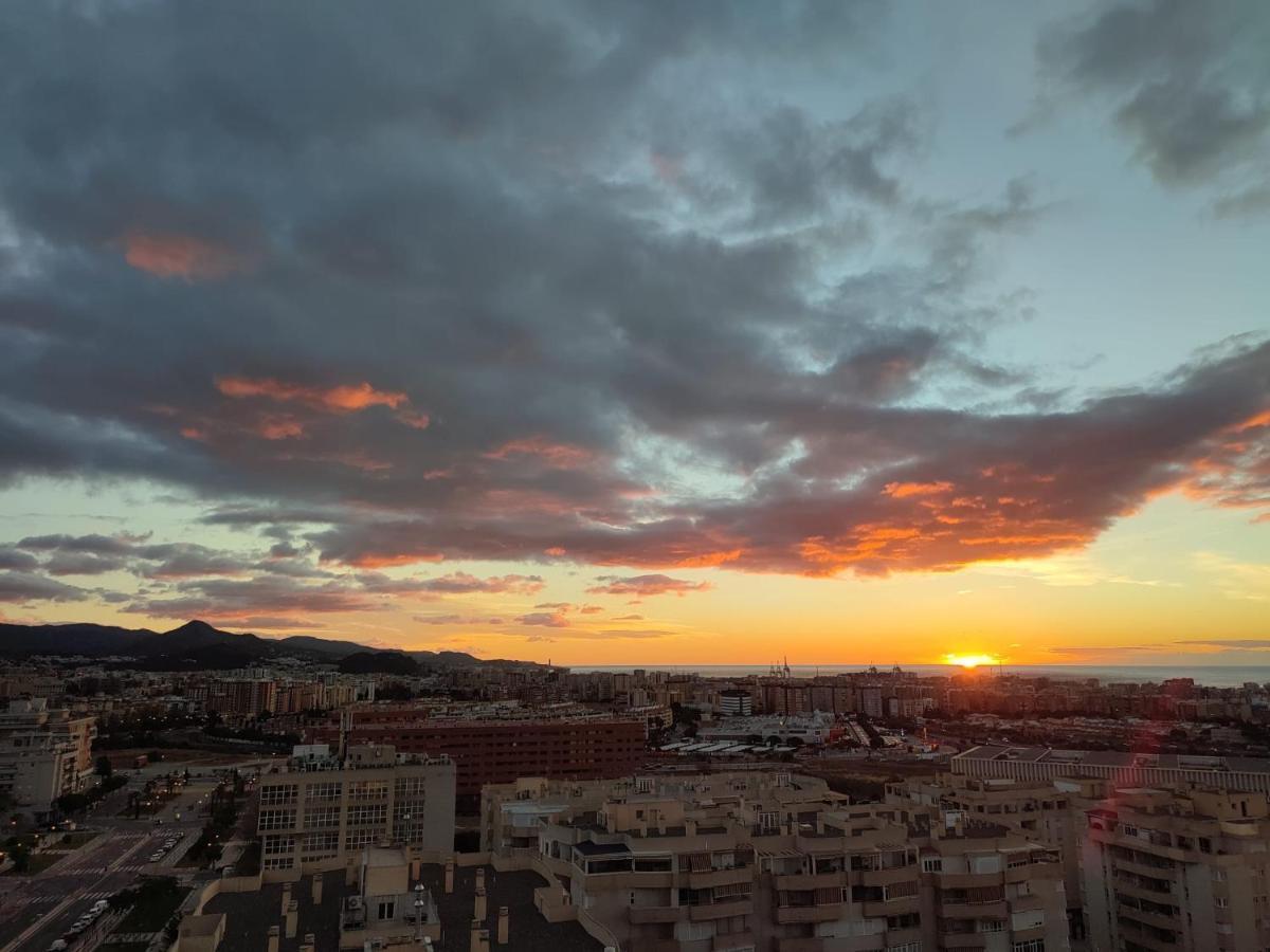Ferienwohnung Apartamentum Espectacular Apartamento Con Increibles Vistas Málaga Exterior foto